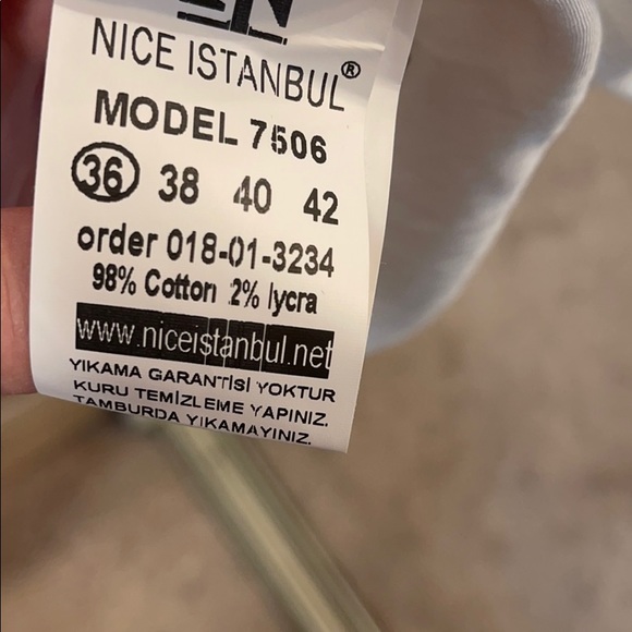 White satin and lace top - Picture 9 of 9